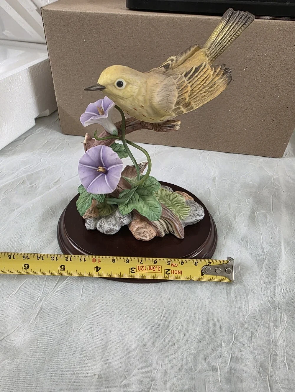 Songbird Serenade by Maruri Yellow WARBLER W/Morning glory 9832 New in box 1998.